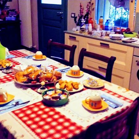 فاليجيو سول مينشيو B&B Peschi In Fiore المظهر الخارجي الصورة