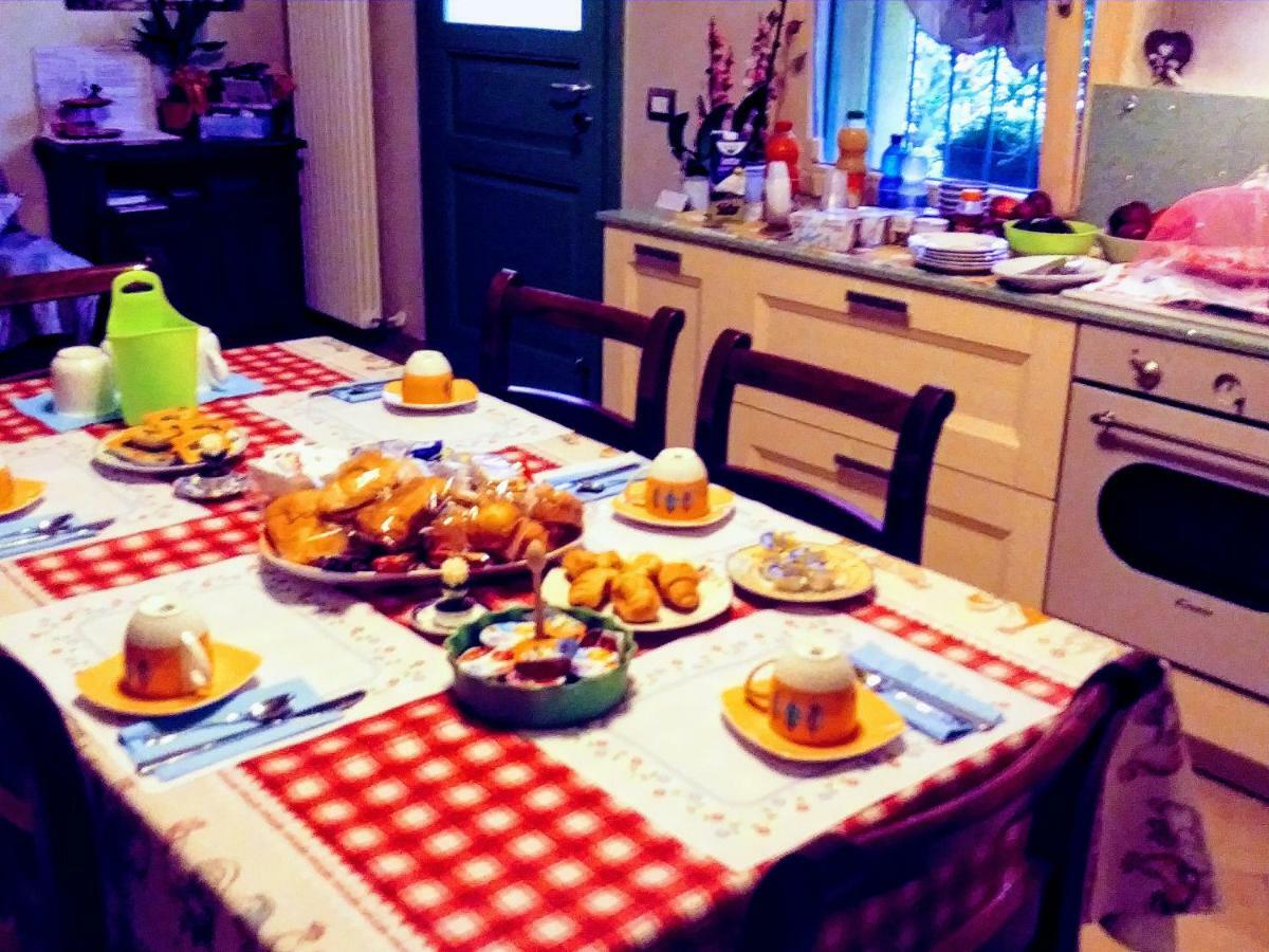 فاليجيو سول مينشيو B&B Peschi In Fiore المظهر الخارجي الصورة